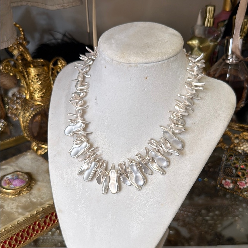 Elegant Silver Pearl Necklace